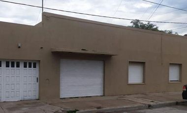 Casa en venta - 3 dormitorios 2 baños 120mts2 - Necochea