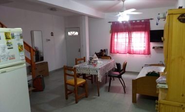 Casa en venta - 2 Dormitorios 1 Baño 1 Cochera - 76Mts2 - Las Toninas