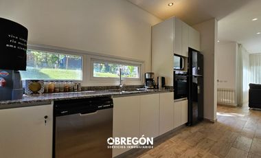 Casa en  Alquiler Temporada 2024 Costa Esmeralda con Pileta