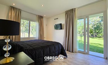 Casa en  Alquiler Temporada 2024 Costa Esmeralda con Pileta