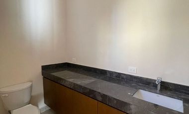 Casa en Venta en DOS Plantas con Piscina dentro de Privada, Conkal Yucatán