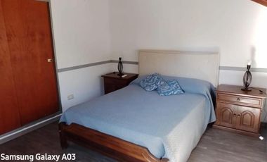 Casa en venta - 4 Dormitorios 3 Baños - 2000mts2 - La Plata