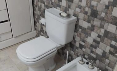 Casa en venta - 4 Dormitorios 3 Baños - 2000mts2 - La Plata