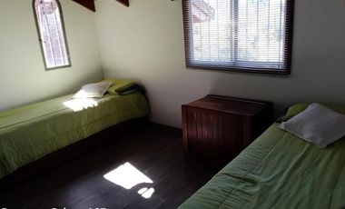 Casa en venta - 4 Dormitorios 3 Baños - 2000mts2 - La Plata
