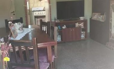Casa en venta - 3 Dormitorios 2 Baños - 900Mts2 - Chacabuco