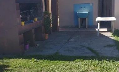 Casa en venta - 3 Dormitorios 2 Baños - 900Mts2 - Chacabuco