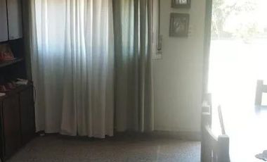 Casa en venta - 3 Dormitorios 2 Baños - 900Mts2 - Chacabuco