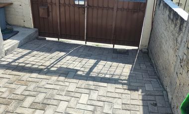 Venta de casa duplex-arriba Bosques del Valle Coacalco 2 rec, 1 b, 1 est y bod.