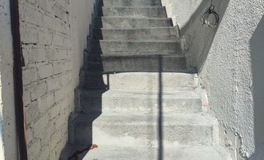 Venta de casa duplex-arriba Bosques del Valle Coacalco 2 rec, 1 b, 1 est y bod.