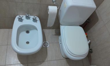 Casa en venta en Beccar de 4 dormitorios, entre Vias y Libertador, jardín, pileta.