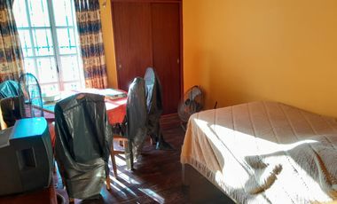 Casa en venta en Beccar de 4 dormitorios, entre Vias y Libertador, jardín, pileta.