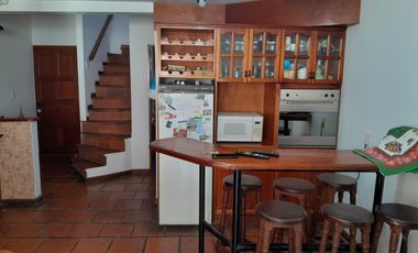 Casa en venta en Beccar de 4 dormitorios, entre Vias y Libertador, jardín, pileta.