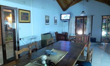 Casa en venta - 5 Dormitorios 3 Baños - Costa del Este
