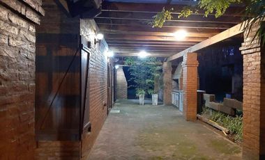 Casa en venta - 5 Dormitorios 3 Baños - Costa del Este