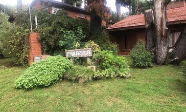 Casa en venta - 5 Dormitorios 3 Baños - Costa del Este
