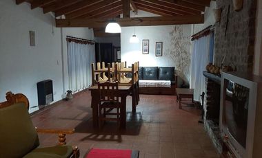 Casa en venta - 5 Dormitorios 3 Baños - Costa del Este