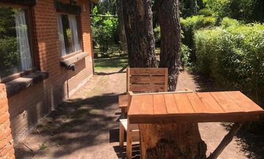 Casa en venta - 5 Dormitorios 3 Baños - Costa del Este