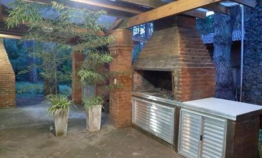 Casa en venta - 5 Dormitorios 3 Baños - Costa del Este