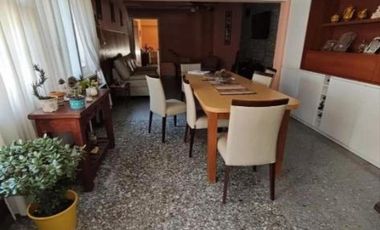 PH en venta - 3 Dormitorios 2 Baños - La Plata