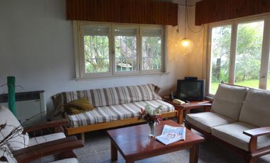 Casa en venta - 3 Dormitorios 2 Baños 2 Cocheras - 760Mts2 - Costa del Este