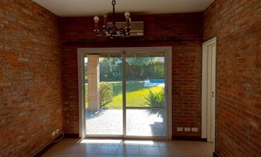 Casa en venta de 5 ambientes en Santa Silvina