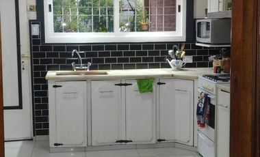 Casa en venta - 3 Dormitorios 3 Baños - 450Mts2 - Florencio Varela