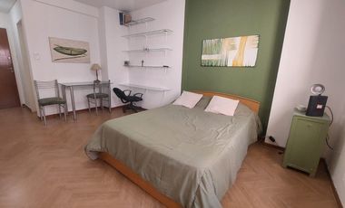 Recoleta - Av del Libertador 700, 1amb (RSV)