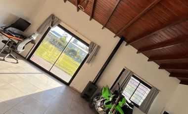 Casa en venta - 1 Dormitorio 1 Baño - Parque Bristol