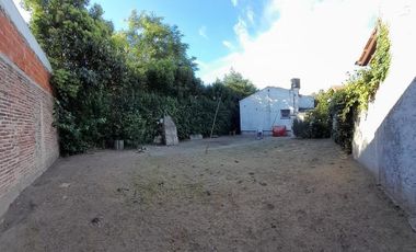 Casa en venta - 2 Dormitorios 1 Baño 1 Cochera -291 Mts2 - Villa Elisa, La Plata