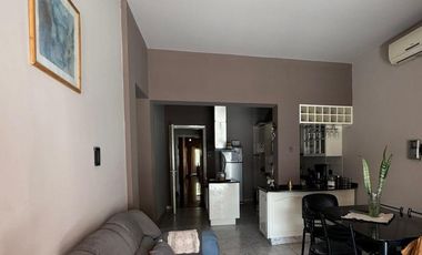 Casa en venta - 3 Dormitorios 3 Baños - 750mts - San Juan