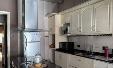 Casa en venta - 3 Dormitorios 3 Baños - 750mts - San Juan