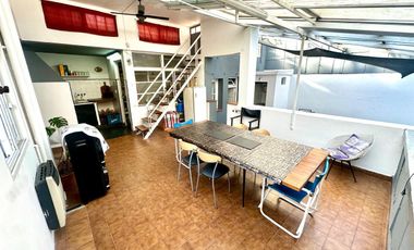 CASA 6 AMBIENTES SOBRE LOTE PROPIO C/ PATIO TERRAZA Y COCHERA EN BARRACAS VENTA