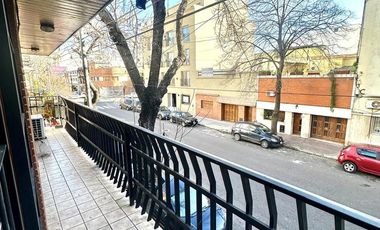 CASA 6 AMBIENTES SOBRE LOTE PROPIO C/ PATIO TERRAZA Y COCHERA EN BARRACAS VENTA