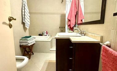 CASA 6 AMBIENTES SOBRE LOTE PROPIO C/ PATIO TERRAZA Y COCHERA EN BARRACAS VENTA