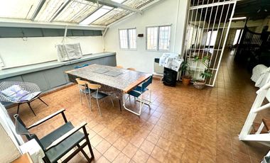 CASA 6 AMBIENTES SOBRE LOTE PROPIO C/ PATIO TERRAZA Y COCHERA EN BARRACAS VENTA