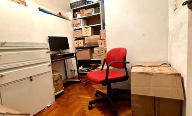 CASA 6 AMBIENTES SOBRE LOTE PROPIO C/ PATIO TERRAZA Y COCHERA EN BARRACAS VENTA