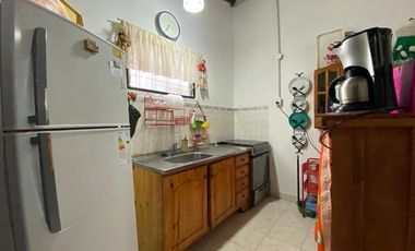 Casa en venta - 2 Dormitorios 1 Baño 4 Cochera - Mar del Tuyú