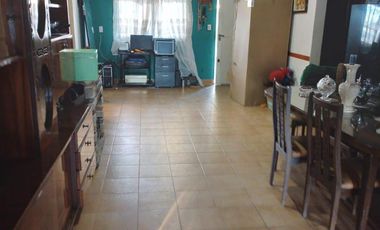 Casa en venta - 4 Dormitorios 4 Baños - 400mts2 - Ezeiza