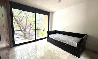 Lujo y ampitud en Balvanera - Casa amueblada en 1000m de parcela