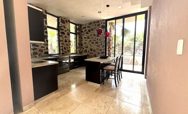 Lujo y ampitud en Balvanera - Casa amueblada en 1000m de parcela