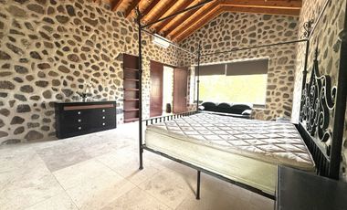 Lujo y ampitud en Balvanera - Casa amueblada en 1000m de parcela