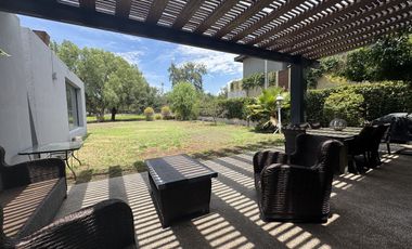 Lujo y ampitud en Balvanera - Casa amueblada en 1000m de parcela