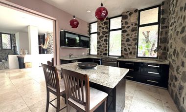 Lujo y ampitud en Balvanera - Casa amueblada en 1000m de parcela