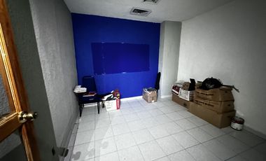 LOCAL COMERCIAL EN RENTA EN PLAZA LAS ESTRELLAS