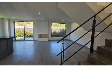 SE VENDE CASA EN COTA, VEREDA LA MOYA ,CAMELLON DE LOS MANZANOS