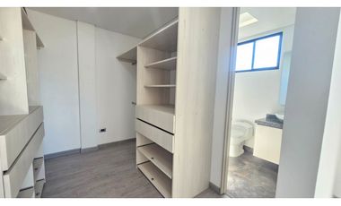 SE VENDE CASA EN COTA, VEREDA LA MOYA ,CAMELLON DE LOS MANZANOS