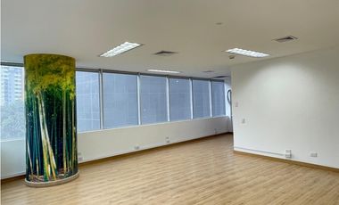 Oficina en Arriendo Loma de San Julián Medellín