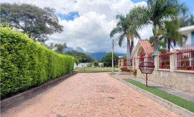 VENDO O PERMUTO ESPECTACULAR LOTE CON EL MEJOR PRECIO EN CHINAUTA