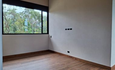 VENTA DE CASA CAMPESTRE EN PARCELACION CERRADA EN EL RETIRO ANT