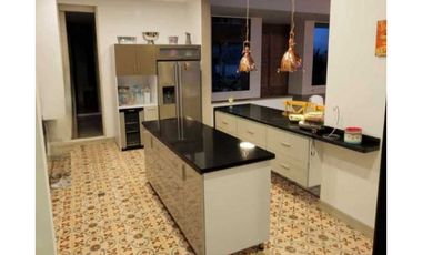 Casa Campestre a orilla del Lago Calima, condominio con muelle privad